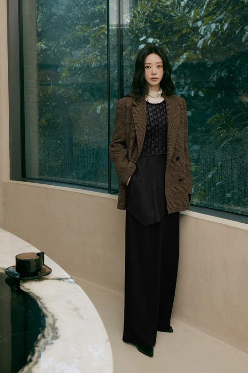https://img.benettonmall.com/PARTS/KS/25F/SAPT09541BK_MB.jpg