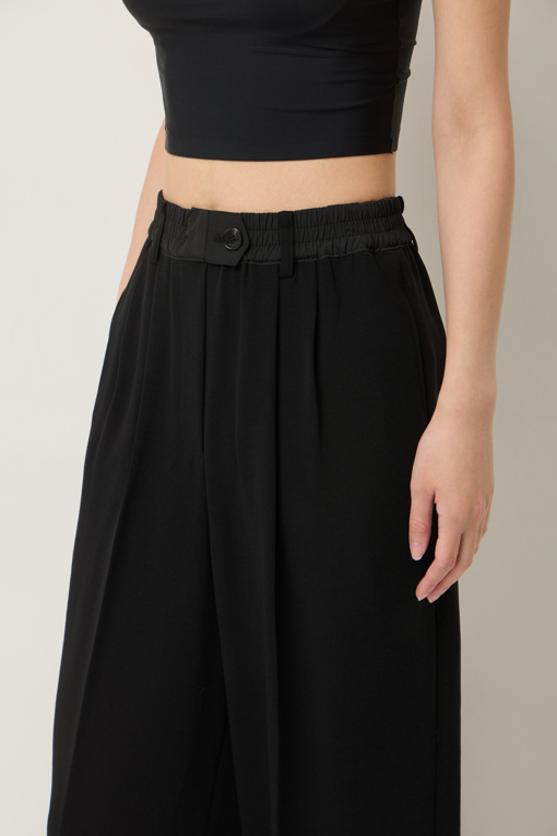 https://img.benettonmall.com/PARTS/KS/25F/SAPT09541BK_MB_D4.jpg