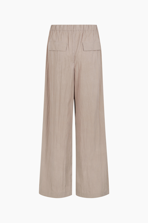 https://img.benettonmall.com/PARTS/KS/25F/SAPT10541BG_MB_D11.jpg
