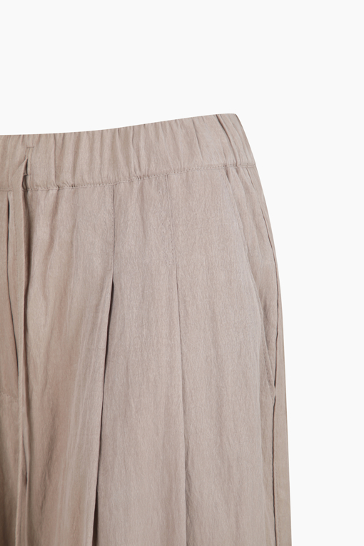 https://img.benettonmall.com/PARTS/KS/25F/SAPT10541BG_MB_D12.jpg