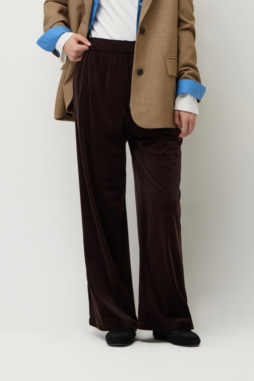 https://img.benettonmall.com/PARTS/KS/25F/SAPT31561BR_MB.jpg