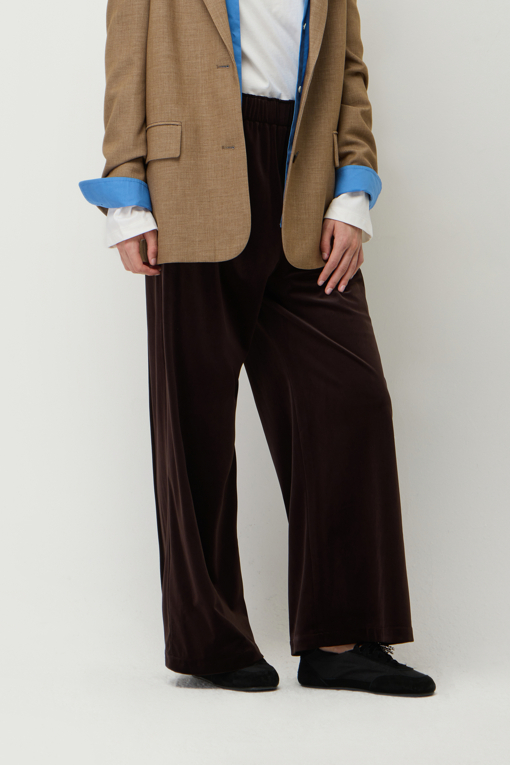 https://img.benettonmall.com/PARTS/KS/25F/SAPT31561BR_MB_D1.jpg