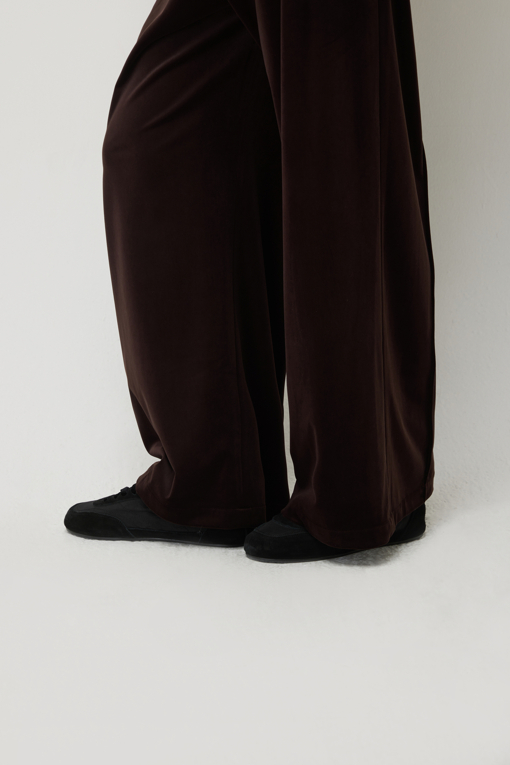 https://img.benettonmall.com/PARTS/KS/25F/SAPT31561BR_MB_D4.jpg