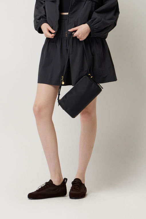 https://img.benettonmall.com/PARTS/KS/25F/SAPT71541DG_MB_D1.jpg