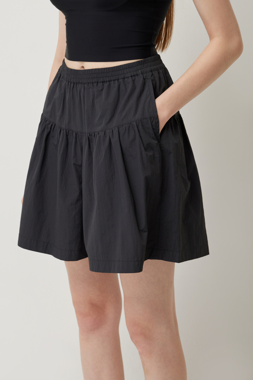 https://img.benettonmall.com/PARTS/KS/25F/SAPT71541DG_MB_D3.jpg