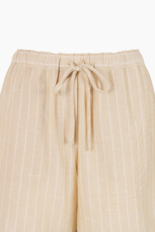 https://img.benettonmall.com/PARTS/KS/25F/SAPTE1541BG_MB_D12.jpg