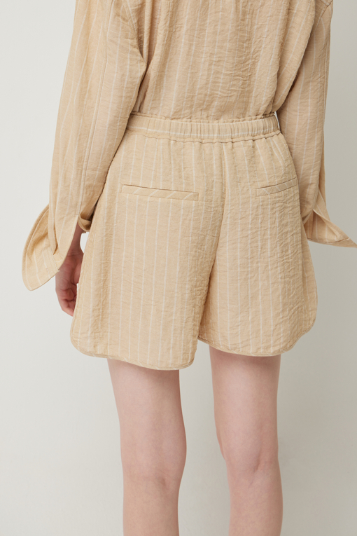 https://img.benettonmall.com/PARTS/KS/25F/SAPTE1541BG_MB_D4.jpg
