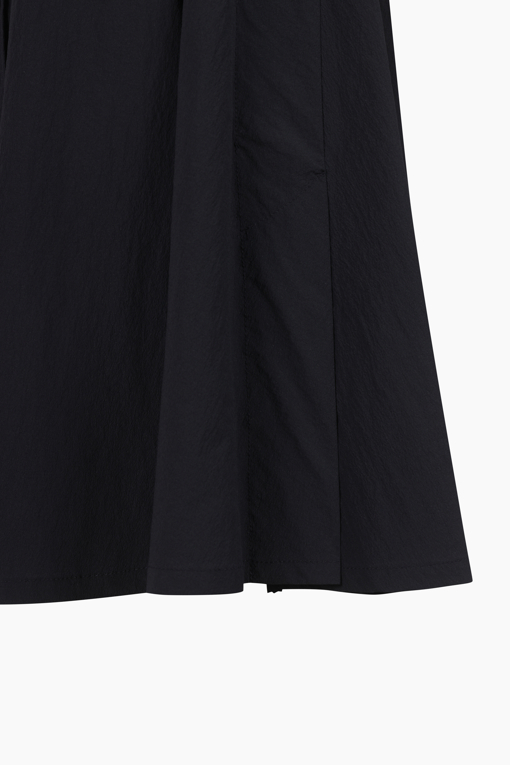https://img.benettonmall.com/PARTS/KS/25F/SASK01541DN_MB_D13.jpg