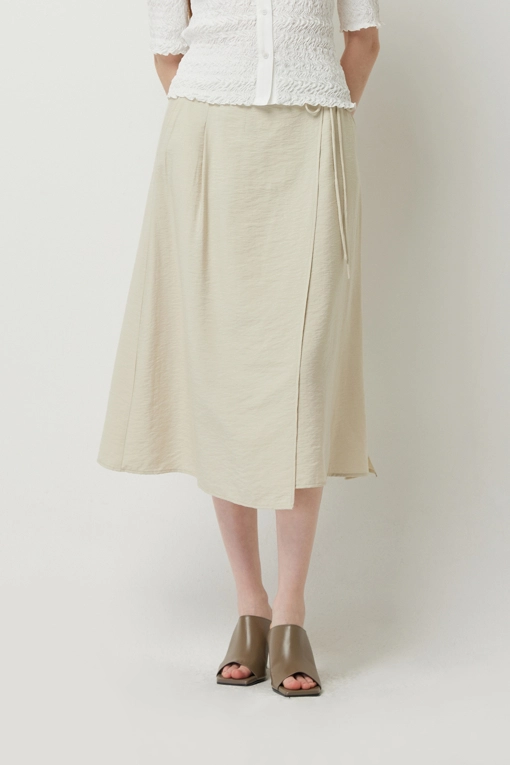https://img.benettonmall.com/PARTS/KS/25F/SASK03541BE_MB.jpg