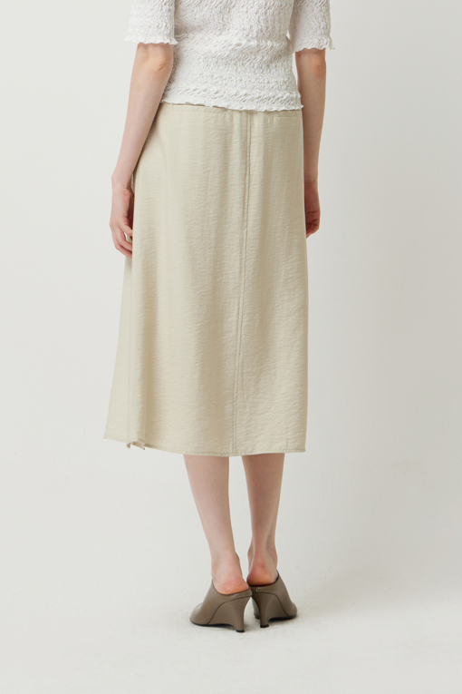 https://img.benettonmall.com/PARTS/KS/25F/SASK03541BE_MB_D2.jpg