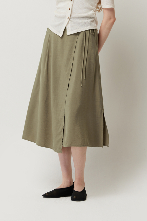 https://img.benettonmall.com/PARTS/KS/25F/SASK03541KA_MB_D1.jpg