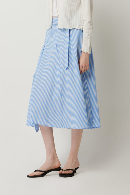 https://img.benettonmall.com/PARTS/KS/25F/SASK04541BL_MB_D1.jpg