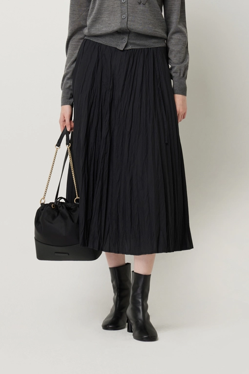https://img.benettonmall.com/PARTS/KS/25F/SASK05541BK_MB.jpg