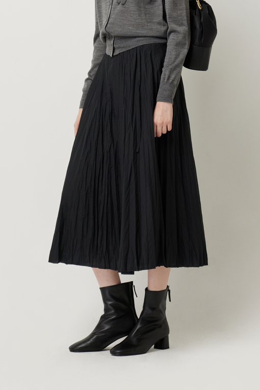 https://img.benettonmall.com/PARTS/KS/25F/SASK05541BK_MB_D1.jpg