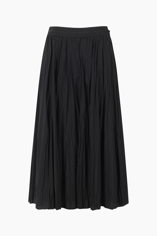 https://img.benettonmall.com/PARTS/KS/25F/SASK05541BK_MB_D10.jpg