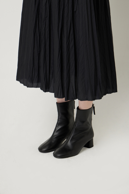 https://img.benettonmall.com/PARTS/KS/25F/SASK05541BK_MB_D4.jpg