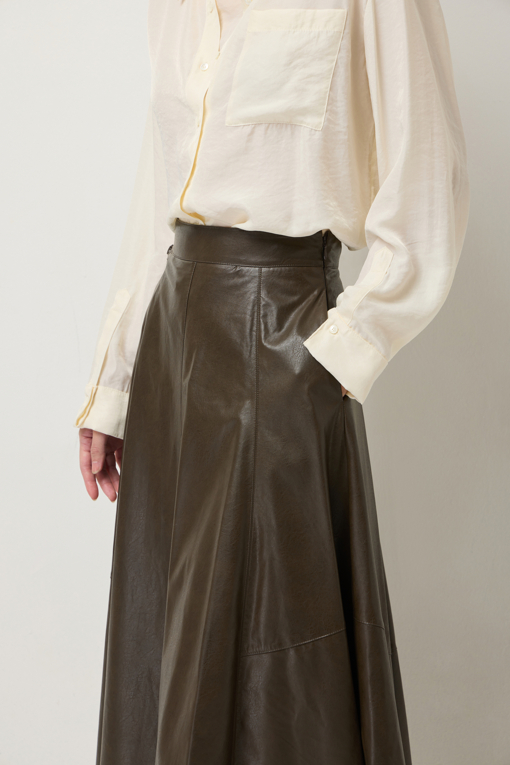 https://img.benettonmall.com/PARTS/KS/25F/SASK08541BR_MB_D3.jpg