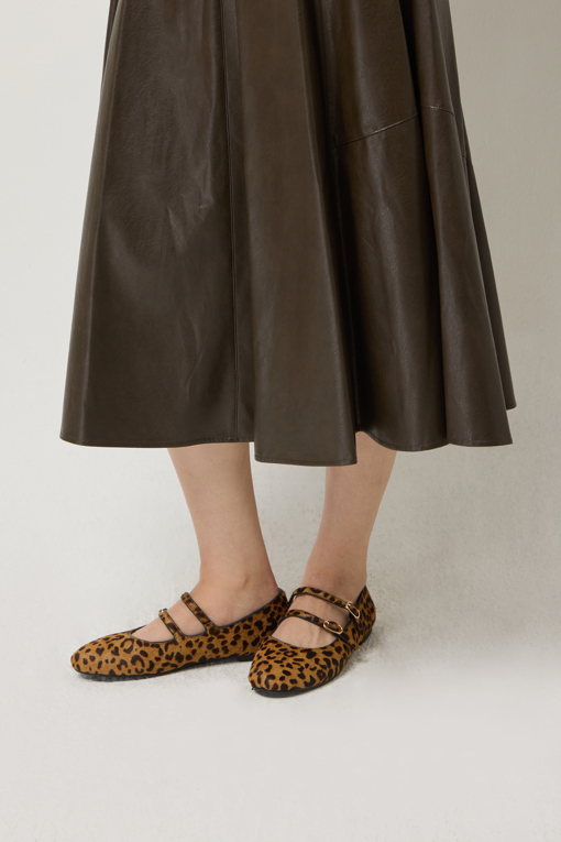 https://img.benettonmall.com/PARTS/KS/25F/SASK08541BR_MB_D4.jpg