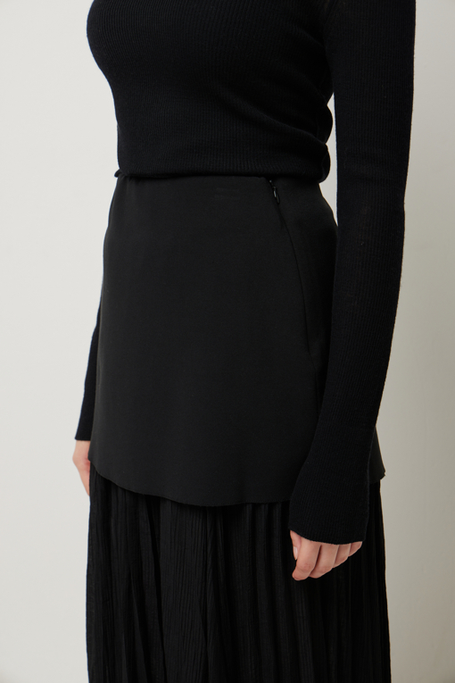https://img.benettonmall.com/PARTS/KS/25F/SASK11541BK_MB_D3.jpg
