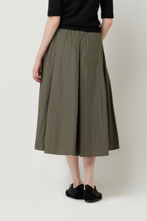 https://img.benettonmall.com/PARTS/KS/25F/SASK12541KA_MB_D2.jpg