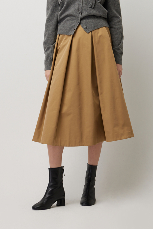 https://img.benettonmall.com/PARTS/KS/25F/SASK35561BG_MB_D1.jpg
