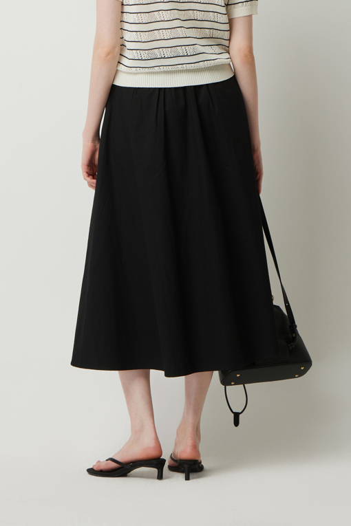https://img.benettonmall.com/PARTS/KS/25F/SASKE1541BK_MB_D2.jpg