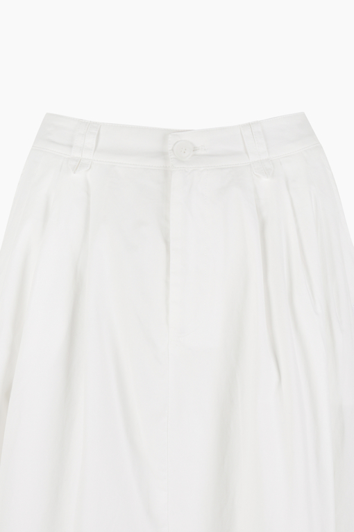 https://img.benettonmall.com/PARTS/KS/25F/SASKE1541WH_MB_D12.jpg