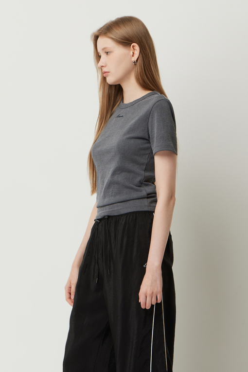 https://img.benettonmall.com/PARTS/KS/25F/SATS04541DG_MB_D1.jpg