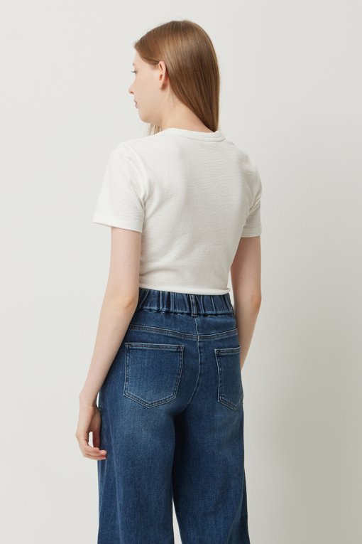 https://img.benettonmall.com/PARTS/KS/25F/SATS04541WH_MB_D2.jpg