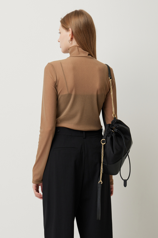 https://img.benettonmall.com/PARTS/KS/25F/SATS06541ED_MB_D2.jpg
