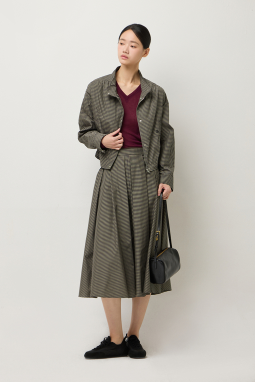 https://img.benettonmall.com/PARTS/KS/25F/SATS11541WI_MB_D5.jpg