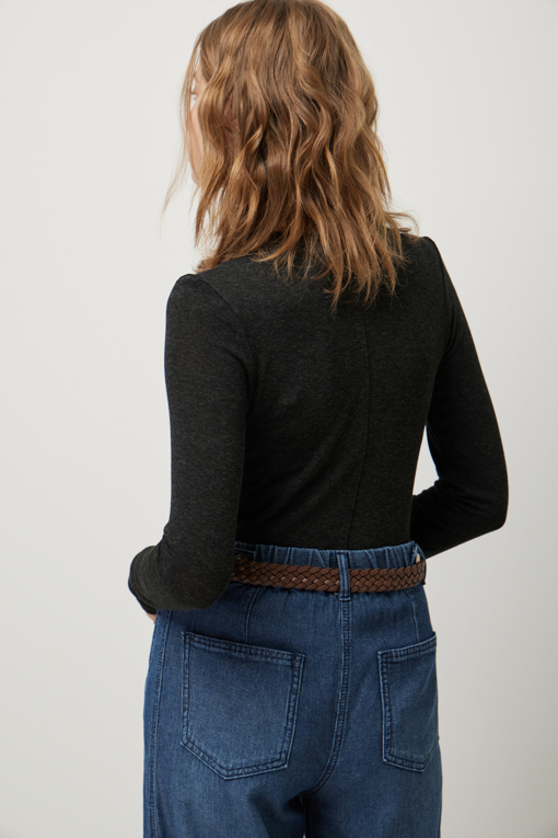 https://img.benettonmall.com/PARTS/KS/25F/SATS15541MD_MB_D4.jpg