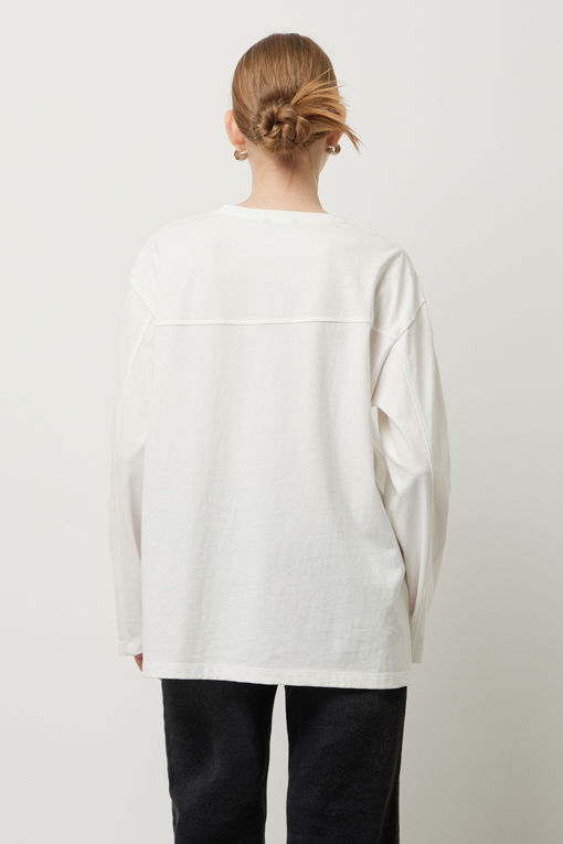 https://img.benettonmall.com/PARTS/KS/25F/SATS50561WH_MB_D2.jpg