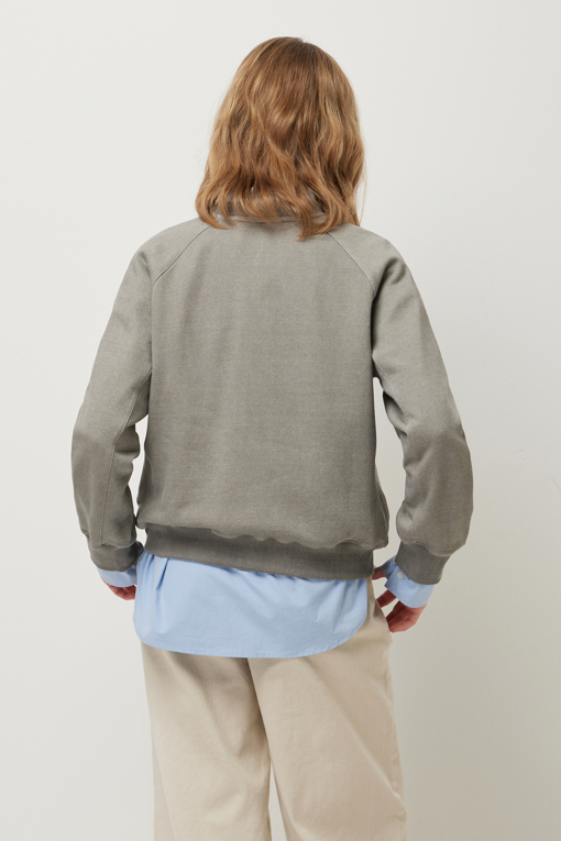 https://img.benettonmall.com/PARTS/KS/25F/SATS51561MG_MB_D2.jpg