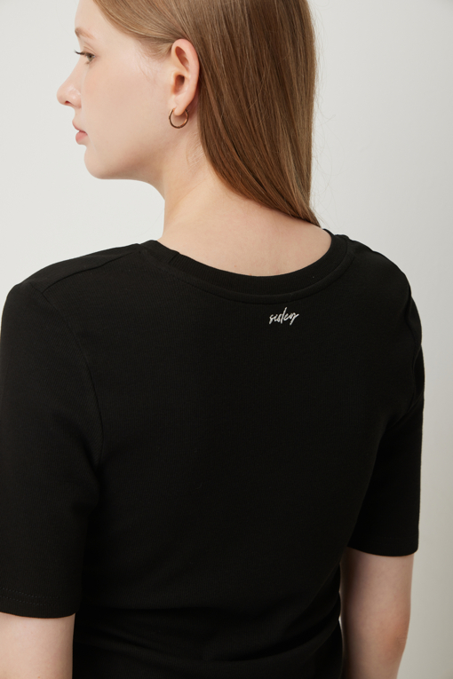 https://img.benettonmall.com/PARTS/KS/25F/SATSE1541BK_MB_D4.jpg