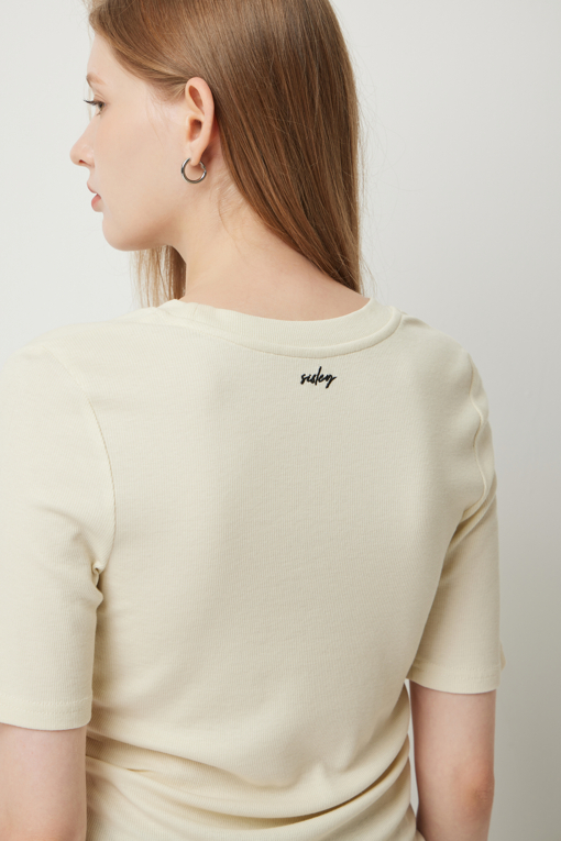 https://img.benettonmall.com/PARTS/KS/25F/SATSE1541IV_MB_D4.jpg