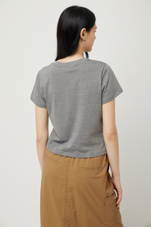 https://img.benettonmall.com/PARTS/KS/25F/SATSE5541GR_MB_D4.jpg