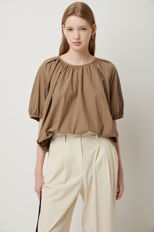 https://img.benettonmall.com/PARTS/KS/25F/SAWS03541BR_MB_D3.jpg