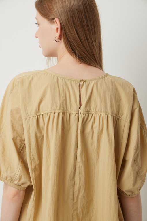 https://img.benettonmall.com/PARTS/KS/25F/SAWS03541MS_MB_D4.jpg
