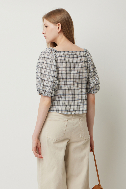 https://img.benettonmall.com/PARTS/KS/25F/SAWS05541WH_MB_D2.jpg