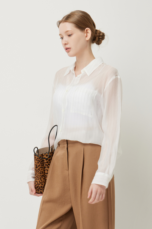 https://img.benettonmall.com/PARTS/KS/25F/SAWS06541WH_MB_D1.jpg