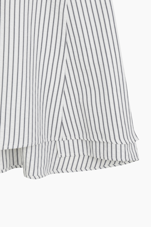 https://img.benettonmall.com/PARTS/KS/25F/SAWS09541WH_MB_D13.jpg