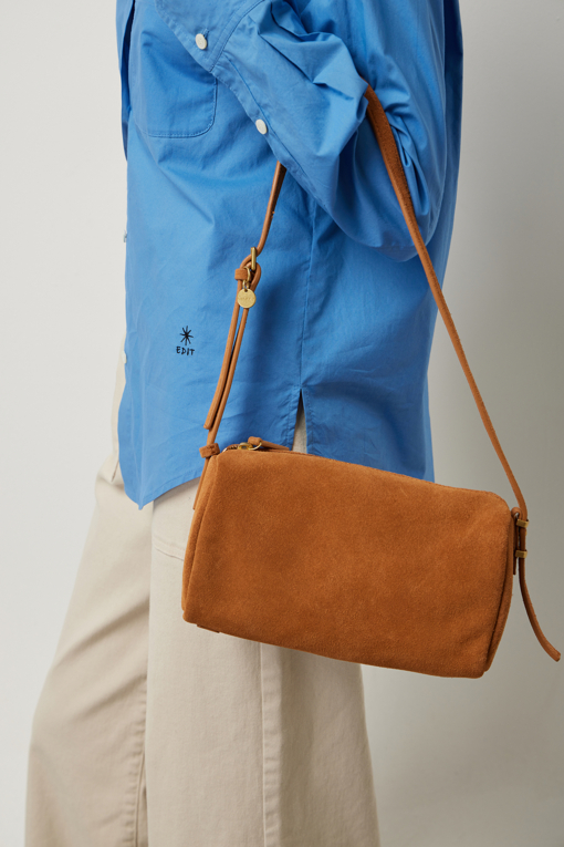 https://img.benettonmall.com/PARTS/KS/25F/SAWS15541BL_MB_D4.jpg