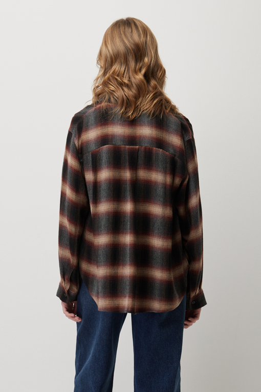https://img.benettonmall.com/PARTS/KS/25F/SAWS31561DR_MB_D3.jpg