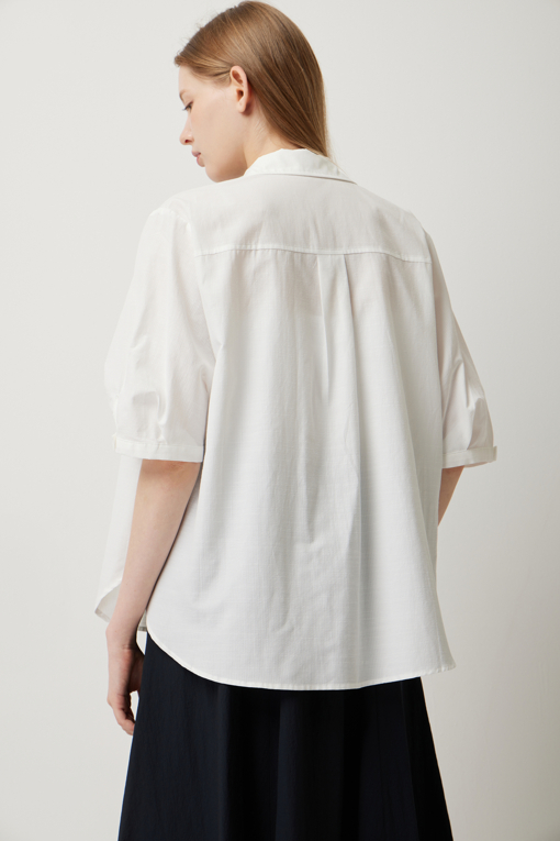 https://img.benettonmall.com/PARTS/KS/25F/SAWSE1541WH_MB_D4.jpg