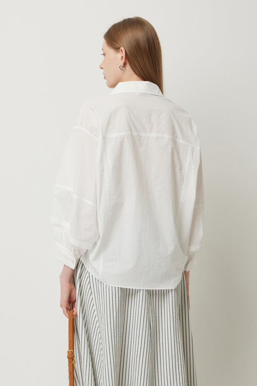 https://img.benettonmall.com/PARTS/KS/25F/SAWSE3541WH_MB_D2.jpg