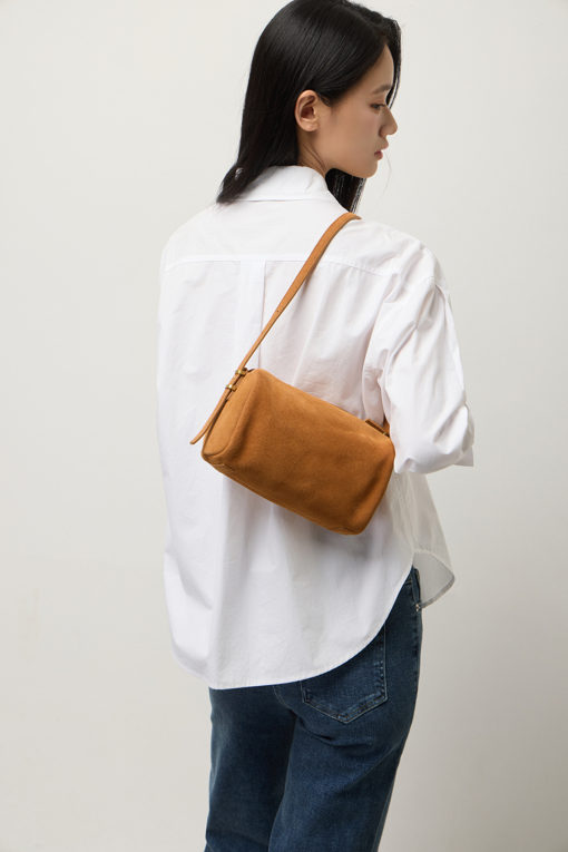 https://img.benettonmall.com/PARTS/KS/25F/SAWSE5541WH_MB_D4.jpg