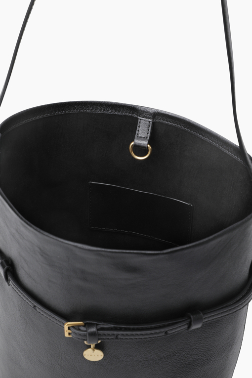 https://img.benettonmall.com/PARTS/KS/25F/SCBG01541BK_MB_D3.jpg