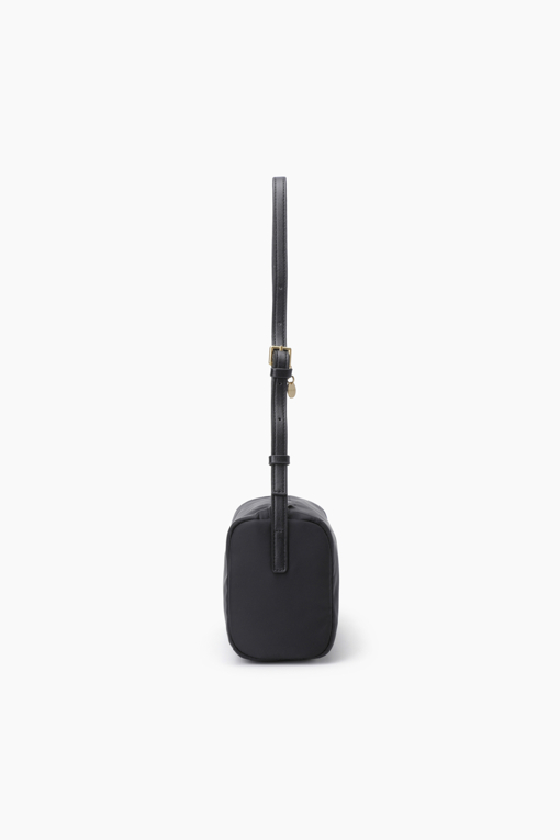 https://img.benettonmall.com/PARTS/KS/25F/SCBG02541BB_MB_D2.jpg