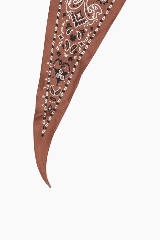https://img.benettonmall.com/PARTS/KS/25F/SCMF01541DW_MB_D4.jpg
